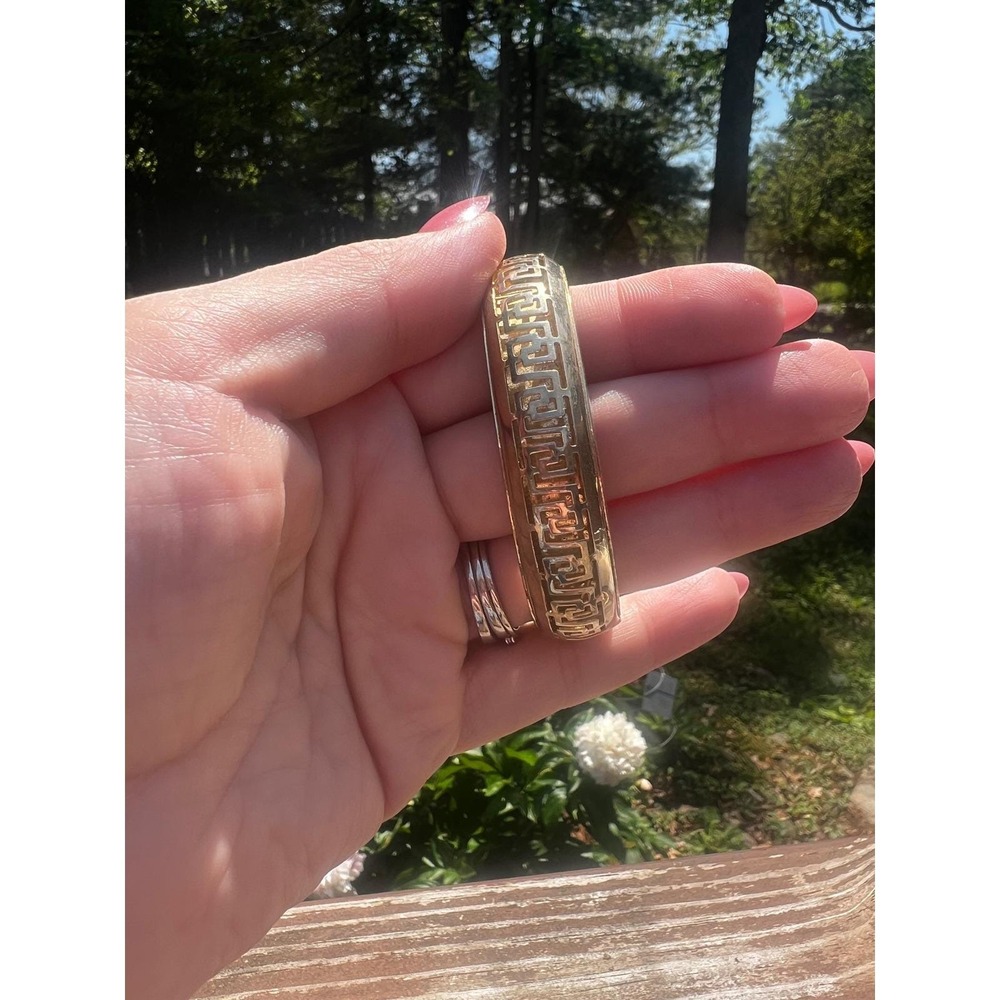 Vtg 90s Greek‎ Key Gold Tone Hinged Bangle Bracelet Meander Geometric Glam Cuff